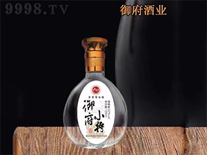 ����С����