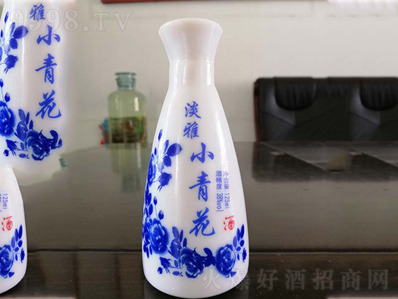 ����С�໨