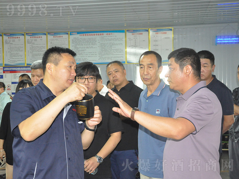 ���ӹɷݾ��yƱ�ƽ�(j��ng)�N�̻؏S�����w�v��