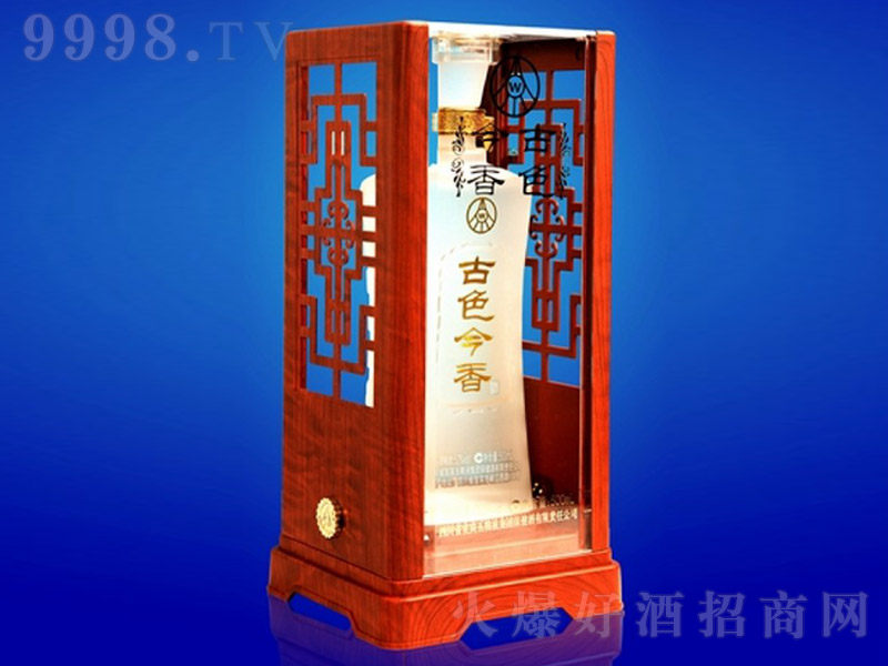 ��ɫ����� �����Ͱ׾ơ�52�� 500ml��