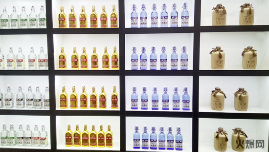 �𱬾W(w��ng)��(sh��)�ذ��L��t�T(m��n)���F(tu��n)������һ��Ʒζ�vʷ������������