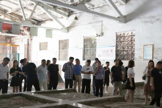 ʡ�ƅf(xi��)��ͨί�T��(hu��)�M����(j��ng)�N�̴���F(tu��n)���M(j��n)�Z���ƘI(y��)������Մ��