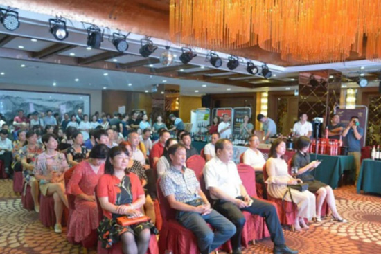 ���羫Ʒ���Ѿ�Ѳչ���������Ѿƴ��v��������e�У�