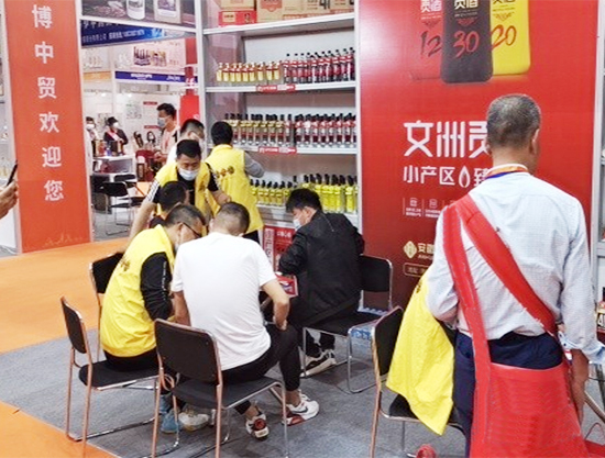 ��������������ڸ��ĸ����Q�԰����Ǿƕ�