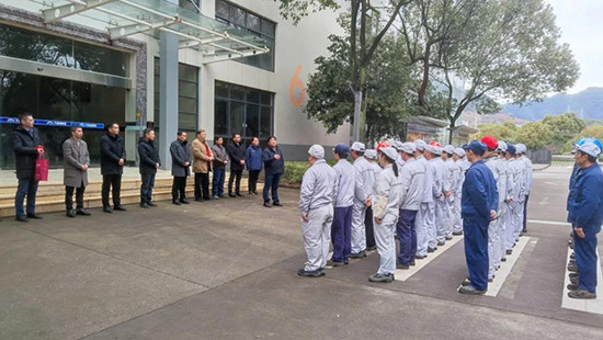 �������������҂����L�����L�������L��