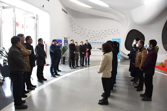 ���������������҂����L�����L�������L��