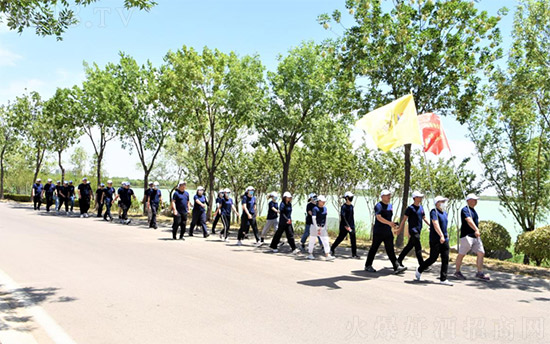 �׸���ƘI(y��)���޹�˾�e�k��ϲӭ��ʮ���~�������̡���������(li��n)�x�������(d��ng)