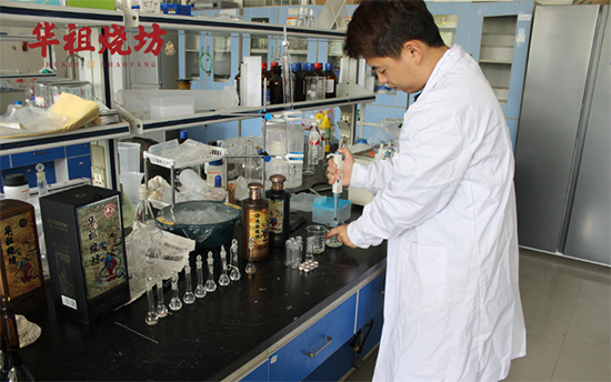 �A������c�FꖌW(xu��)Ժ���w�о����ĺ������s�����ƃxʽ�A�M�e����