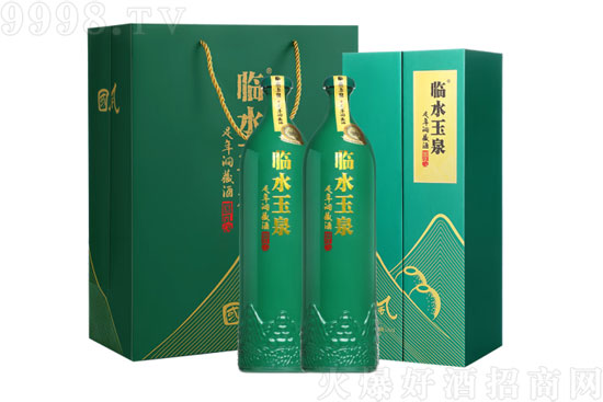 52���Rˮ��Ȫ���궴�ؾƇ�(gu��)�L(f��ng)���ɶ��؝��u�����500mL��ƿ�b�������X��