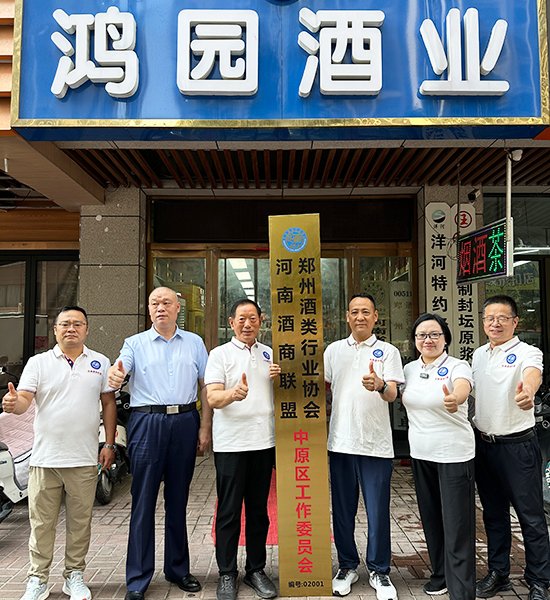 ���ݾ���ИI(y��)�f(xi��)�����Ͼ���(li��n)�˒��ƃxʽ�����e��