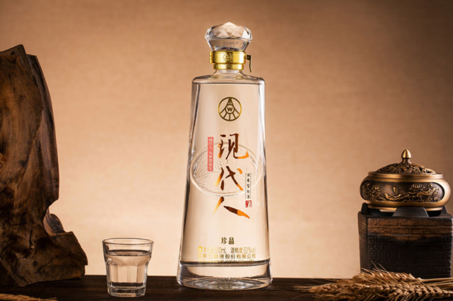 ���e��ZҺ�ɷ����޹�˾��Ʒ�F(xi��n)���˾���Ʒ42��52��500ml�����Ͱ׾�