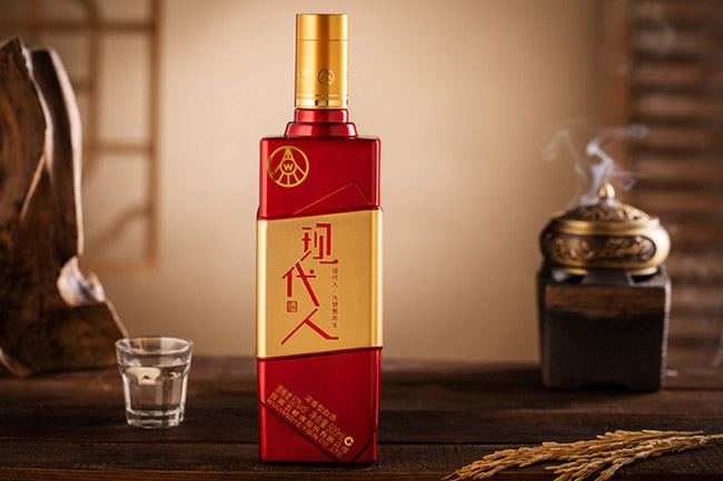 ���e��ZҺ�ɷ����޹�˾��Ʒ�F(xi��n)���˾Ƽtɫ����42��52��500ml�����Ͱ׾�