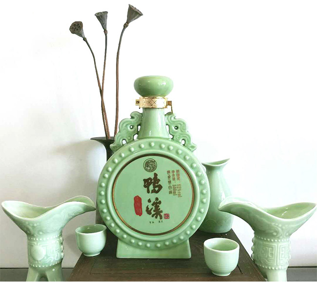 ��Ϫ�Ѿƣ�������£�52��500ml�����Ͱ׾�