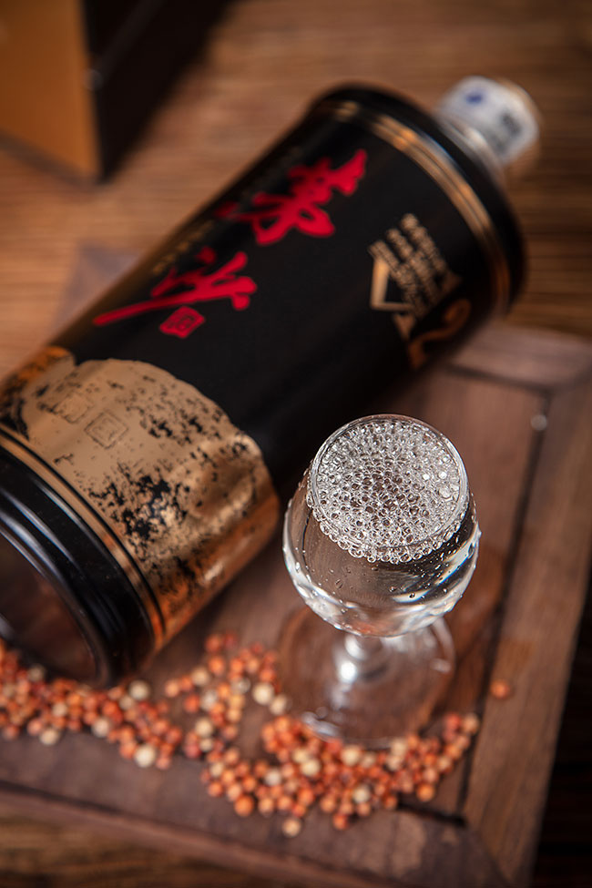 éɳ��V12 �u���Ͱ׾ƶY�С�53�� 500ml��