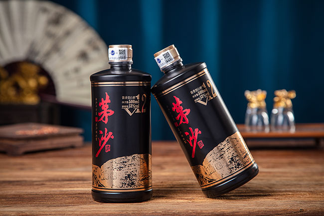 éɳ��V12 �u���Ͱ׾ƶY�С�53�� 500ml��