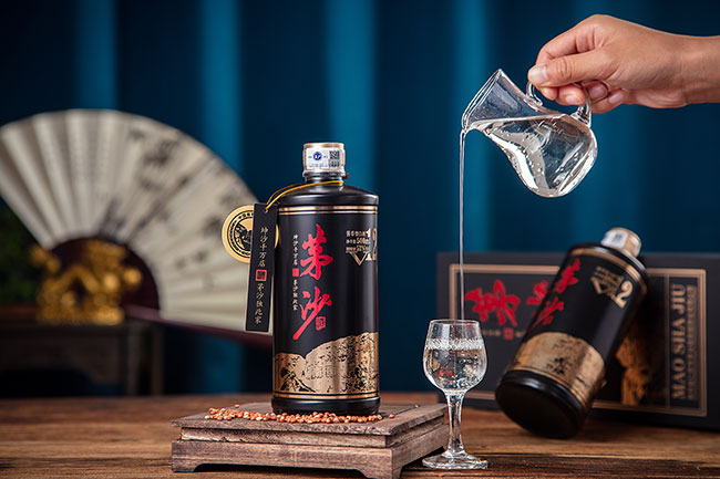 éɳ��V12 �u���Ͱ׾ƶY�С�53�� 500ml��