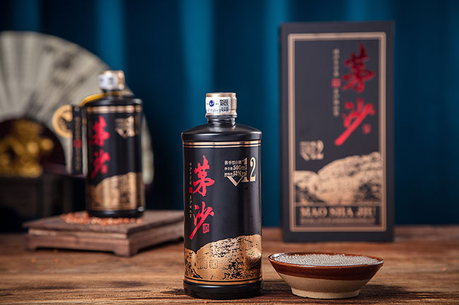 éɳ��V12 �u���Ͱ׾ƶY�С�53�� 500ml��