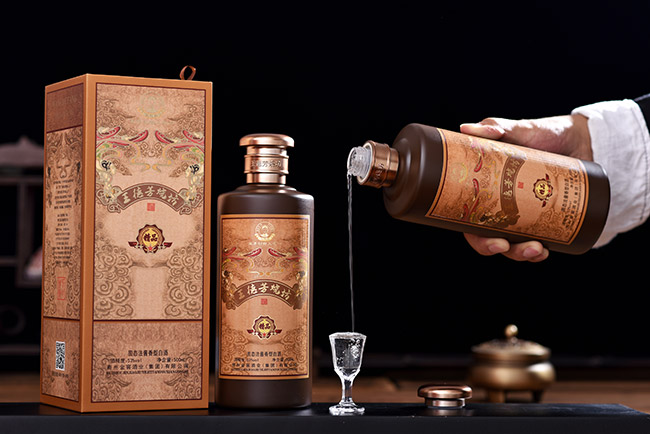 ���·������ƾ�Ʒ �u���͡�53�� 500ml��