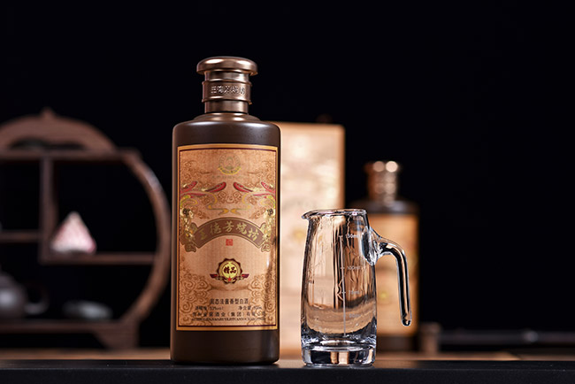 ���·������ƾ�Ʒ �u���͡�53�� 500ml��