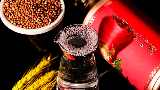 貴州省大師酒游云驚龍 醬香型【53度 500ml】