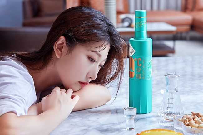 唐小米酒調(diào)色師·夢醒 濃香型【42° 500ml 150ml】