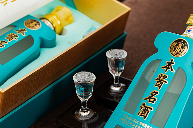 ���u���������